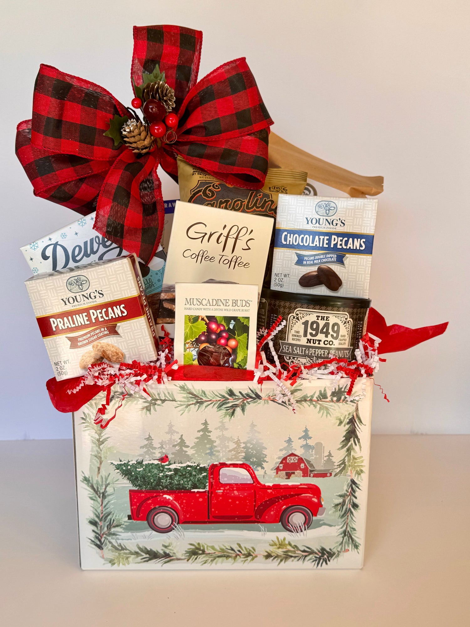 Southern Christmas Box – A Gift Basket Full by Carolina Gift Baskets